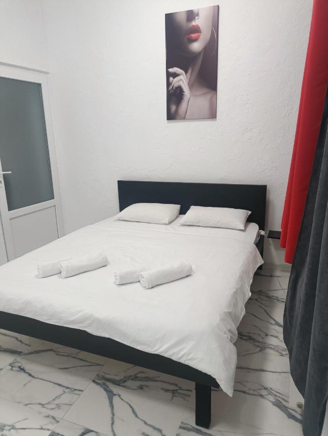 Mirage Otel Çernivtsi Dış mekan fotoğraf