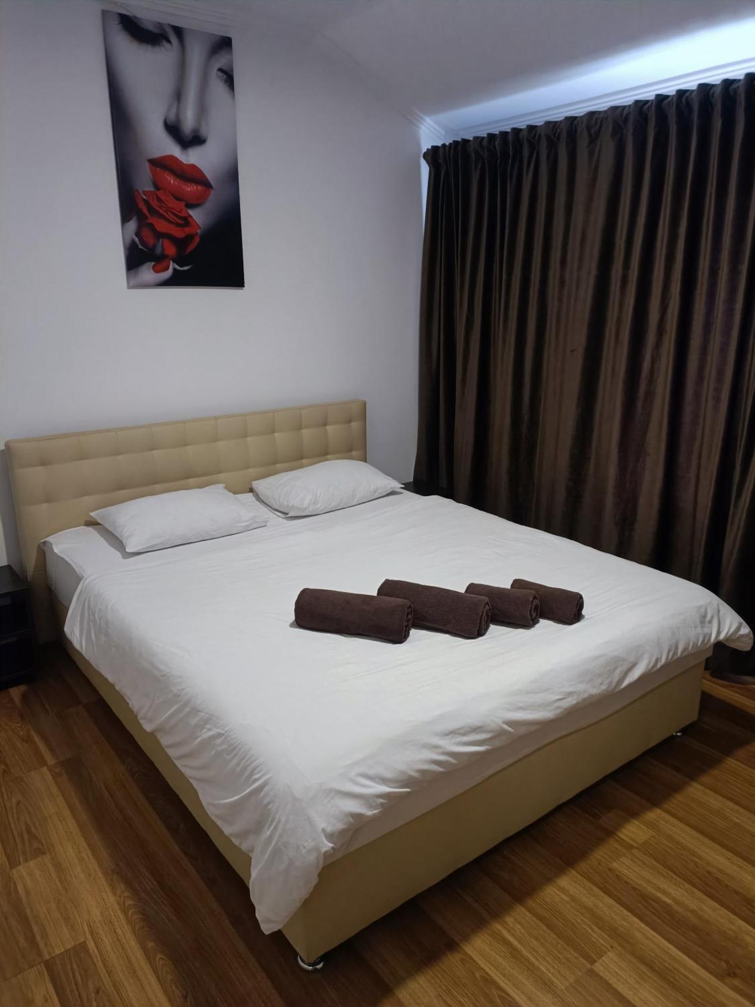Mirage Otel Çernivtsi Dış mekan fotoğraf