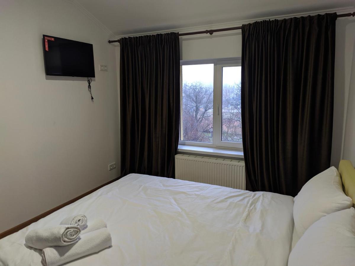 Mirage Otel Çernivtsi Dış mekan fotoğraf