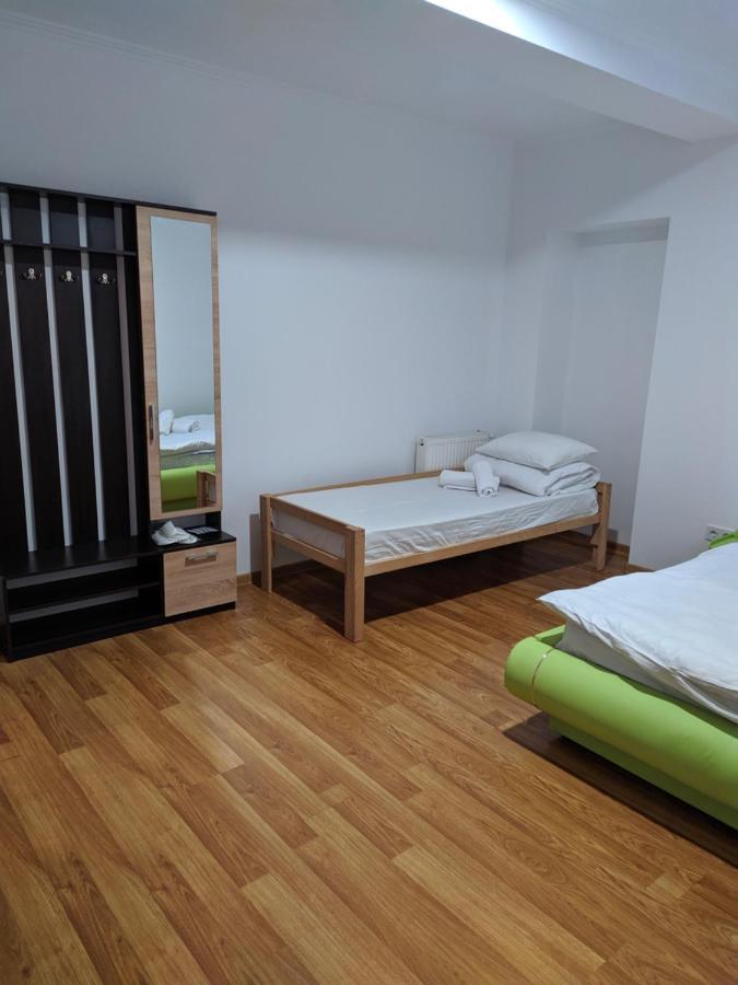 Mirage Otel Çernivtsi Dış mekan fotoğraf